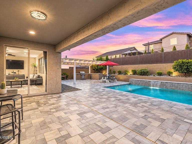 2916 W BRILLIANT SKY Drive photo 4