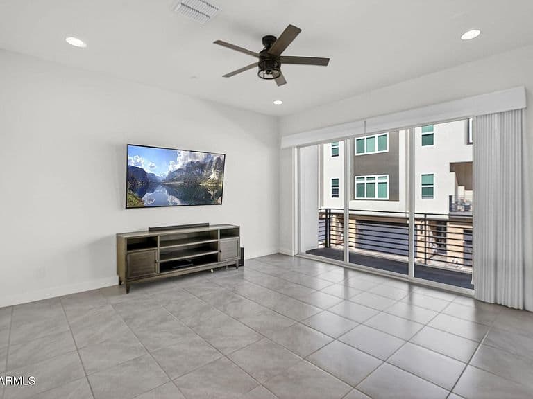 6850 E McDowell Rd #14 photo 4