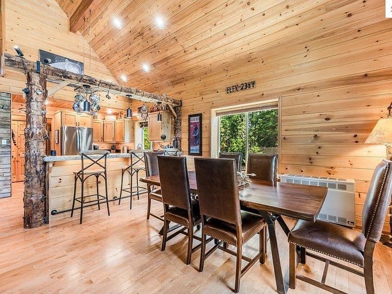 627 Gray Wolf Rd photo 3
