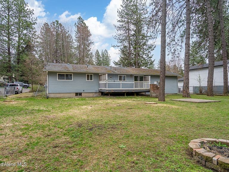 11865 N Forest Rd photo 3