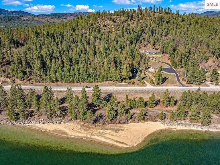 20355 Highway 2 photo 2