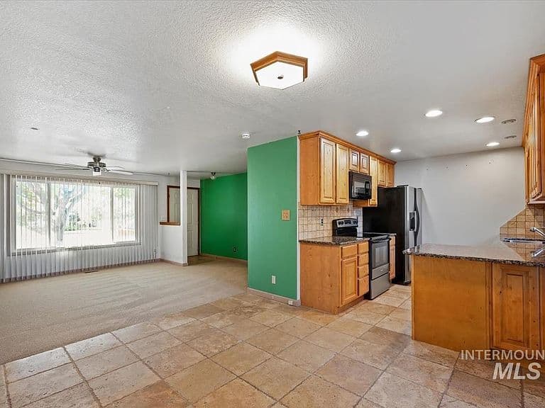 2708 N Ash Park Ln photo 5