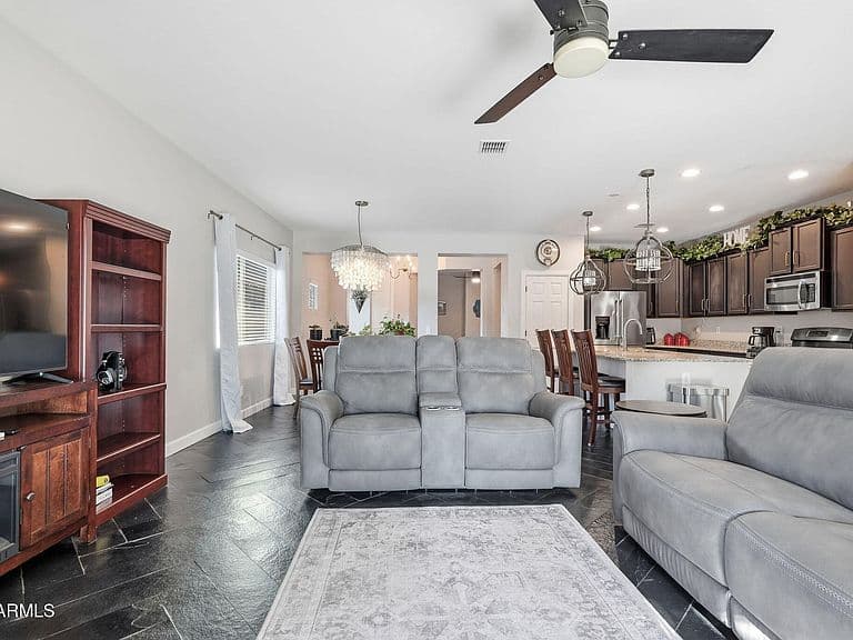 41154 N Soap Berry Street photo 4