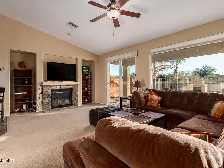 22938 S 208th St photo 4