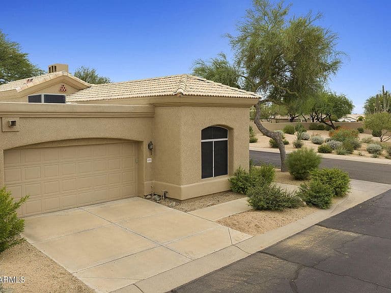 4703 E MELANIE Drive photo 5