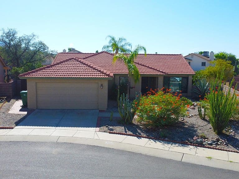 5327 W Swallow Dr photo 1