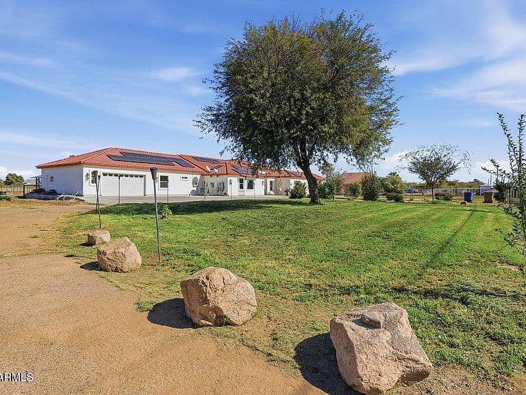 20432 E SUPERSTITION Drive photo 3