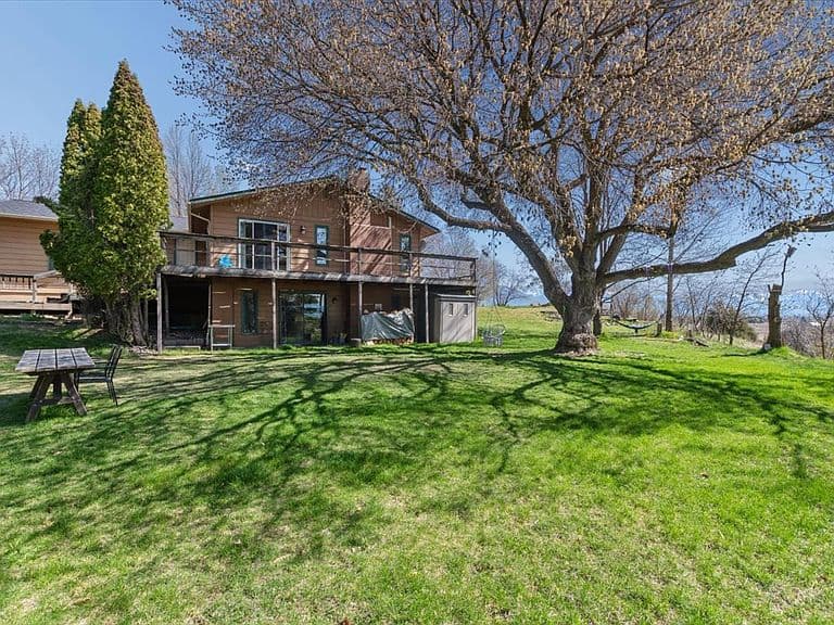 49 Preston Dr photo 3