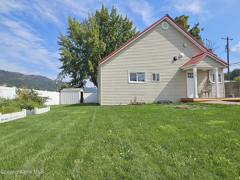 507 Washington Ave photo 2