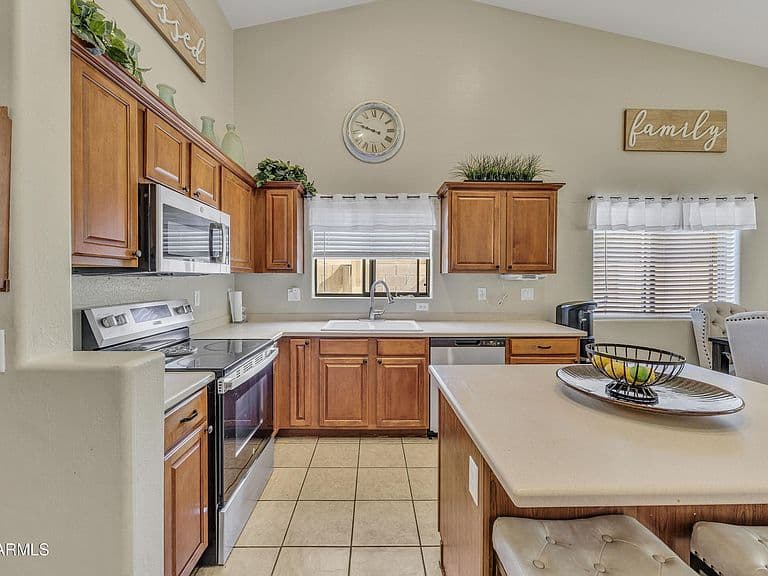 12617 W Catalina Dr photo 3