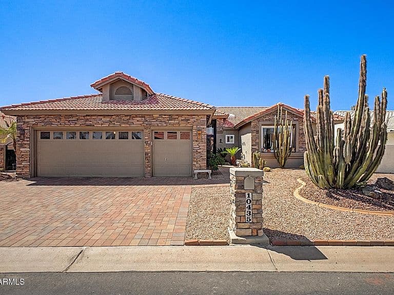 10435 E HERCULES Drive photo 1