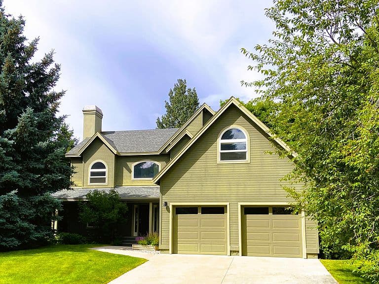 420 Whitetail Dr photo 1