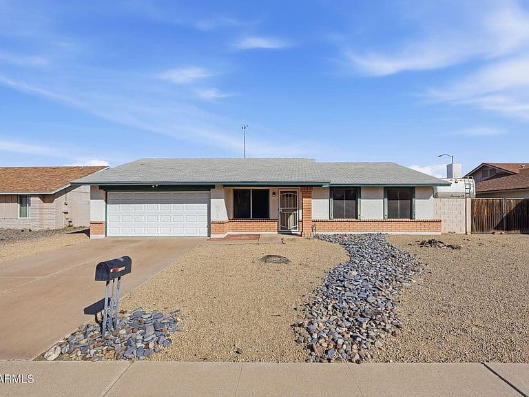 12619 N 39th Dr photo 2