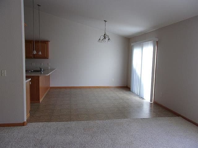 2363 Hillside Ct photo 5