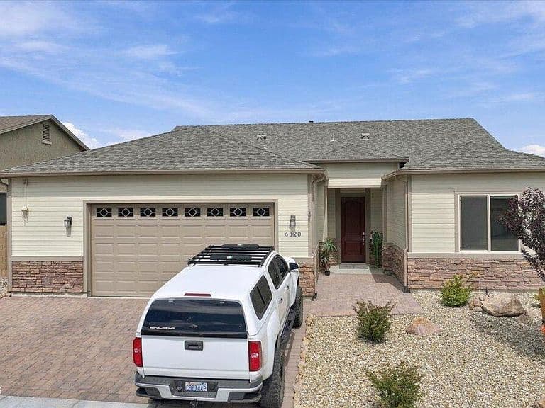 6320 E Walden Way photo 1