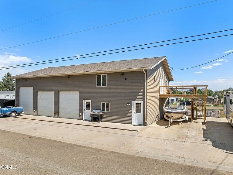 14 N Central Ave photo 3
