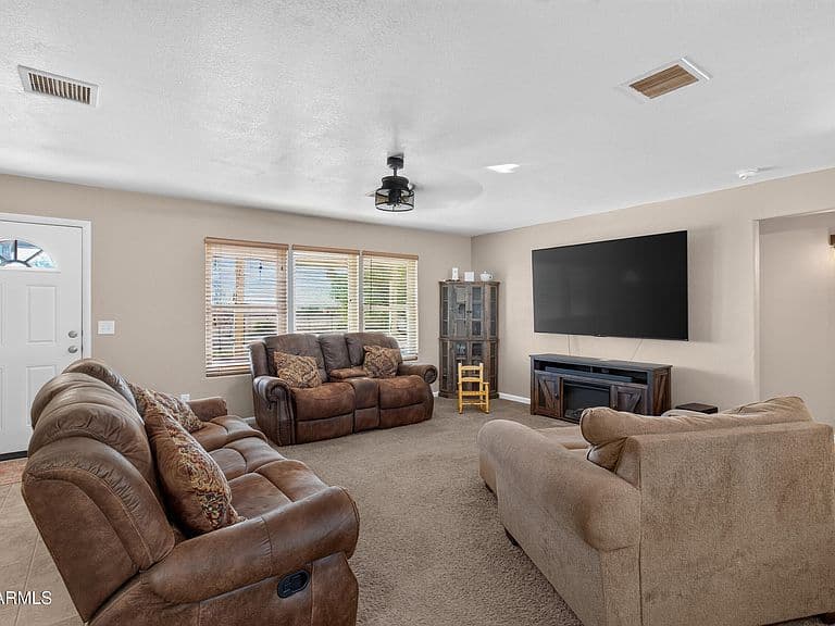 1851 S CORRALES Road photo 5