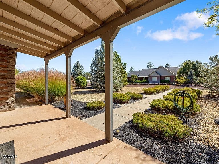 6668 Cherry Blossom Ln photo 3