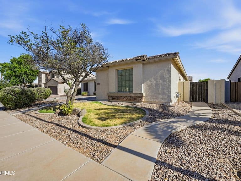 3353 E CANYON Way photo 2