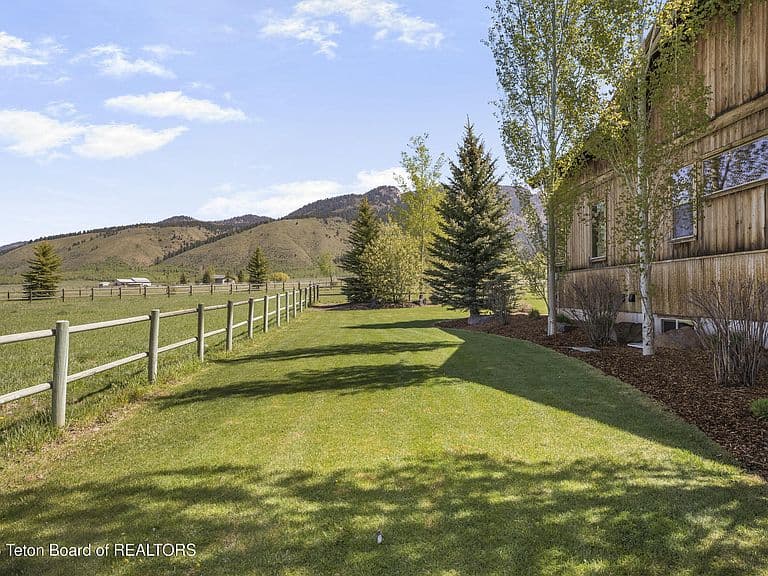 57 Rodeo Ln photo 5