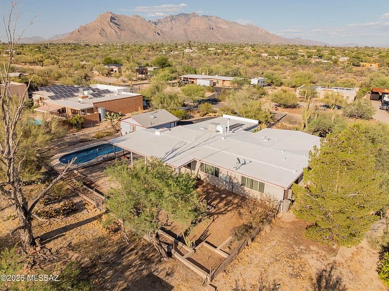 6731 N Sesame Ln photo 1