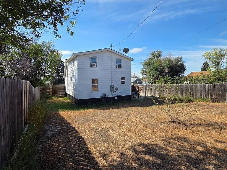412 Eureka St photo 3
