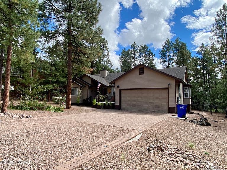 725 Pine Spruce Ln photo 3
