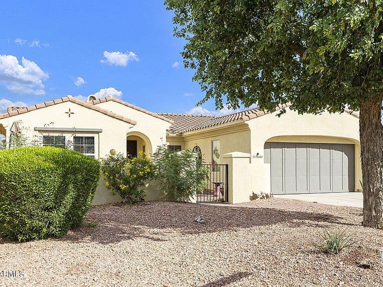12824 W JUNIPERO Drive photo 5