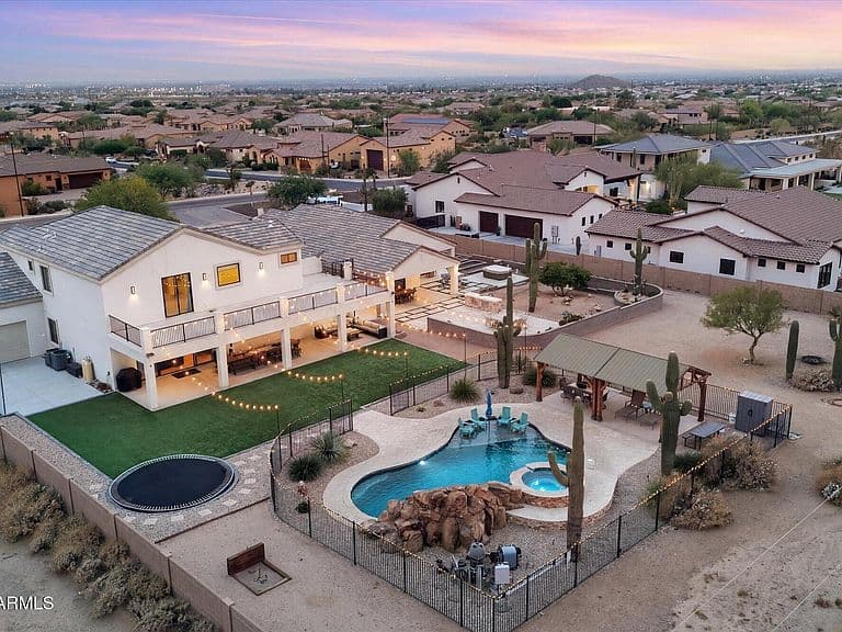 8236 E HERMOSA VISTA Drive photo 3