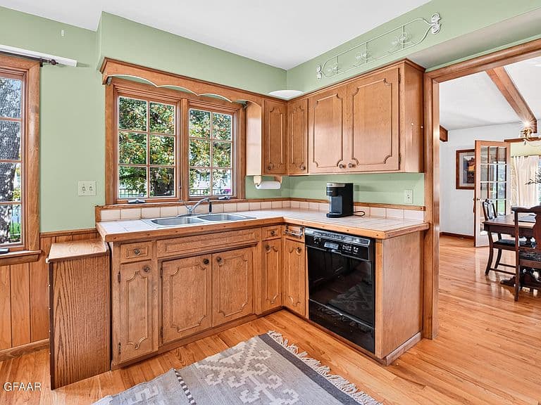 22 Forrest Ct NW photo 3