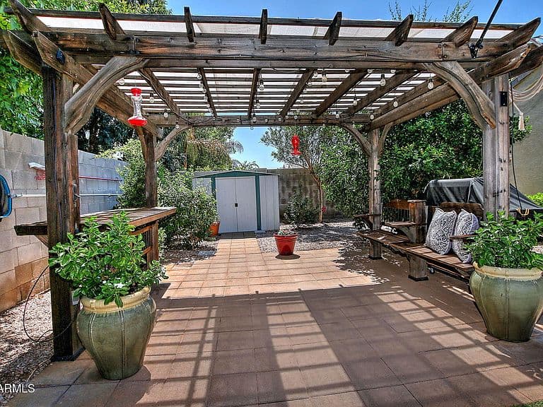 1000 W ANGUS Road photo 4