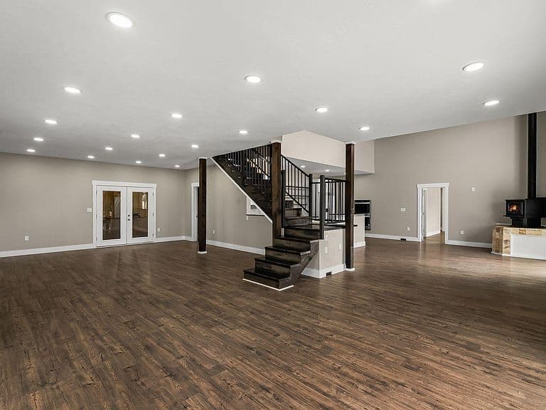 352 Fawn Ln photo 5