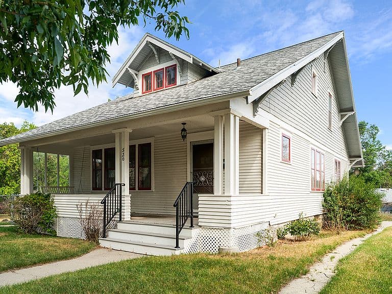 520 E 6th Ave photo 4