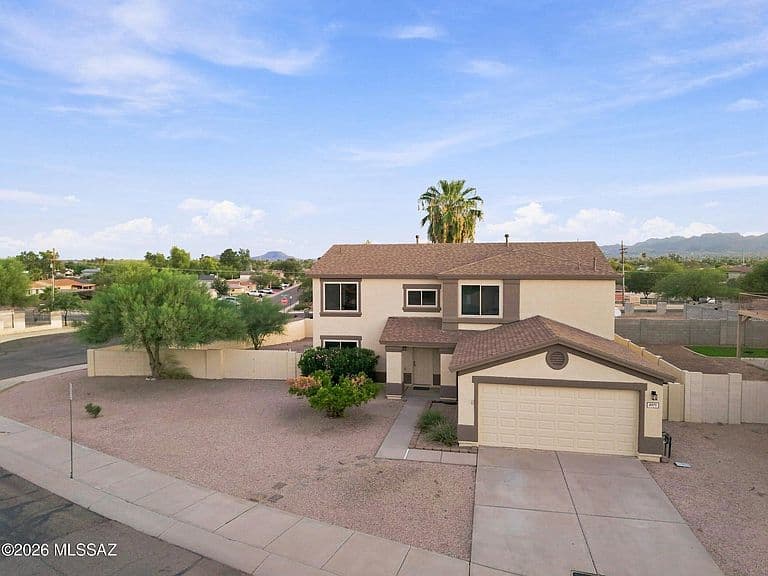2571 W Calle Senor Manuel photo 1