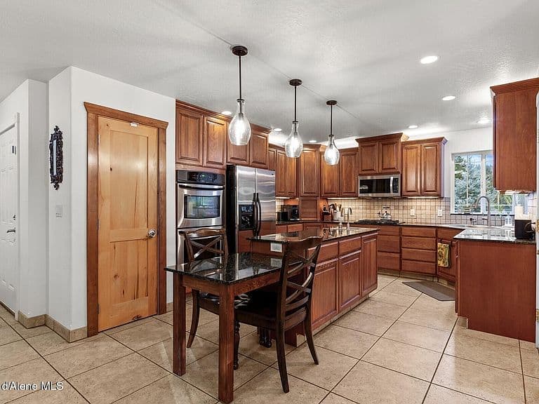 11074 W Riverview Dr photo 3