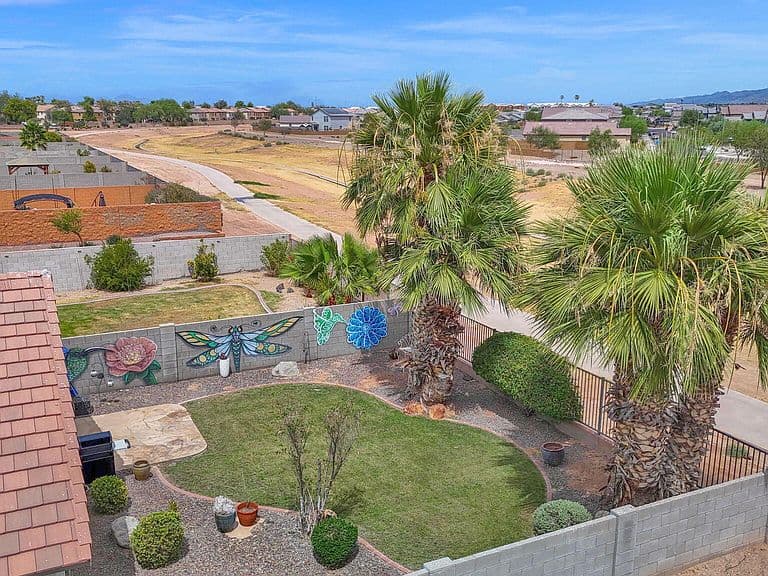 6809 W DESERT Lane photo 5
