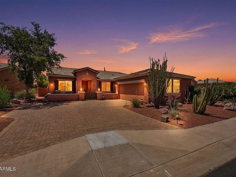42855 W MAGIC MOMENT Drive photo 1