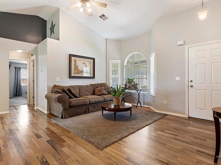 2175 N Capecod Way photo 5