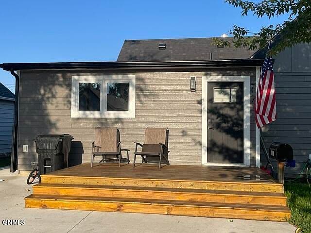 717 & 721 4th Ave W photo 2
