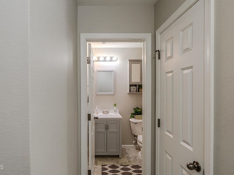 6970 Majestic Loop photo 5