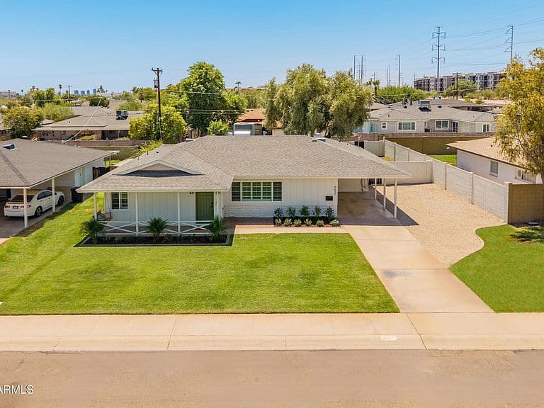 6637 E Hubbell Street photo 4