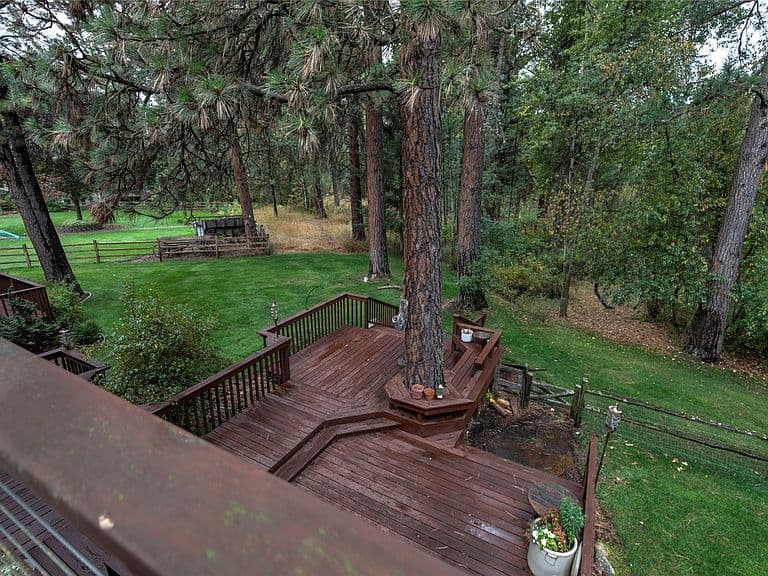 1715 Streamside Ct photo 3