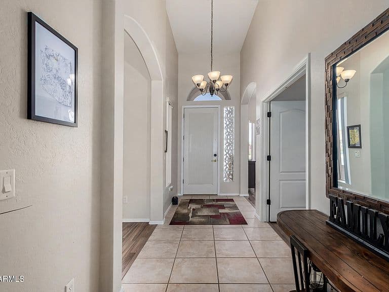 7762 E RUSSELL Circle photo 5