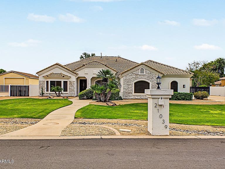 21039 E PUMMELOS Road photo 3