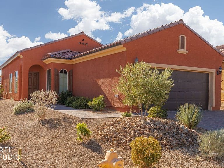 1338 Settlers Way photo 1