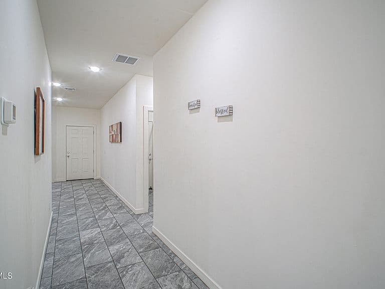 35281 W Santa Barbara Avenue photo 5