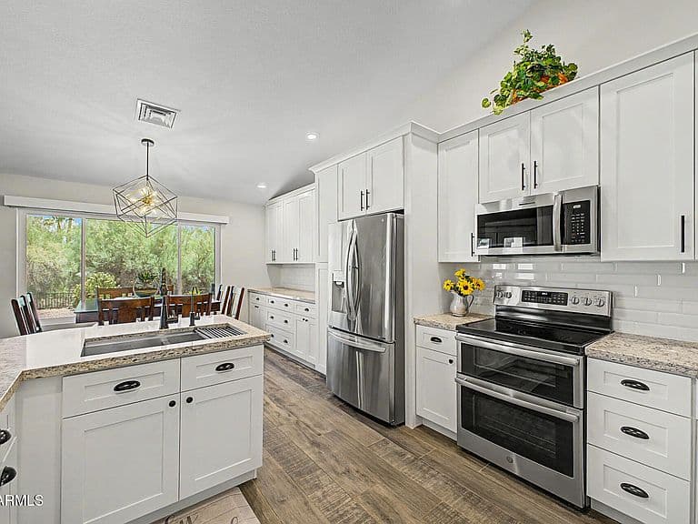 15003 N ESCONDIDO Drive photo 3