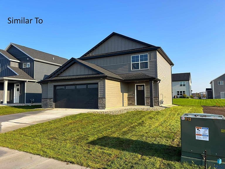 243 Thelma Ave photo 1