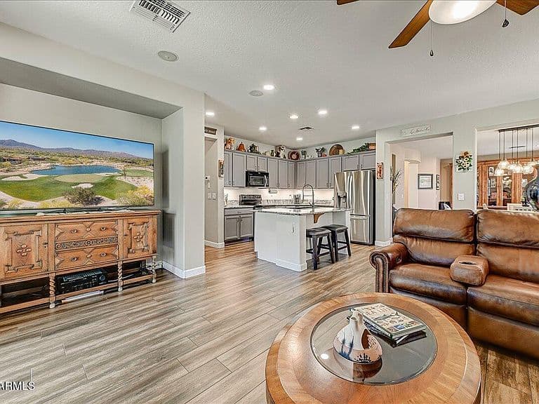 40519 N MILL CREEK Court photo 1