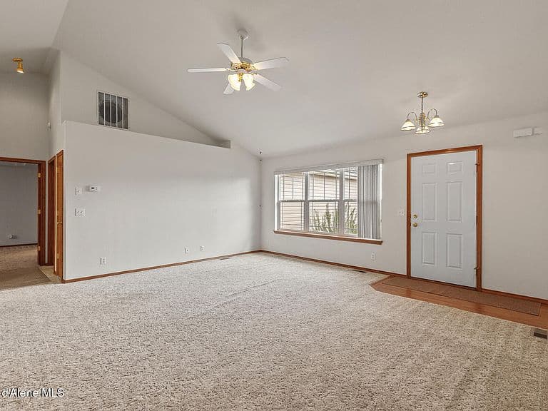 1085 N Whidbey Ln photo 4